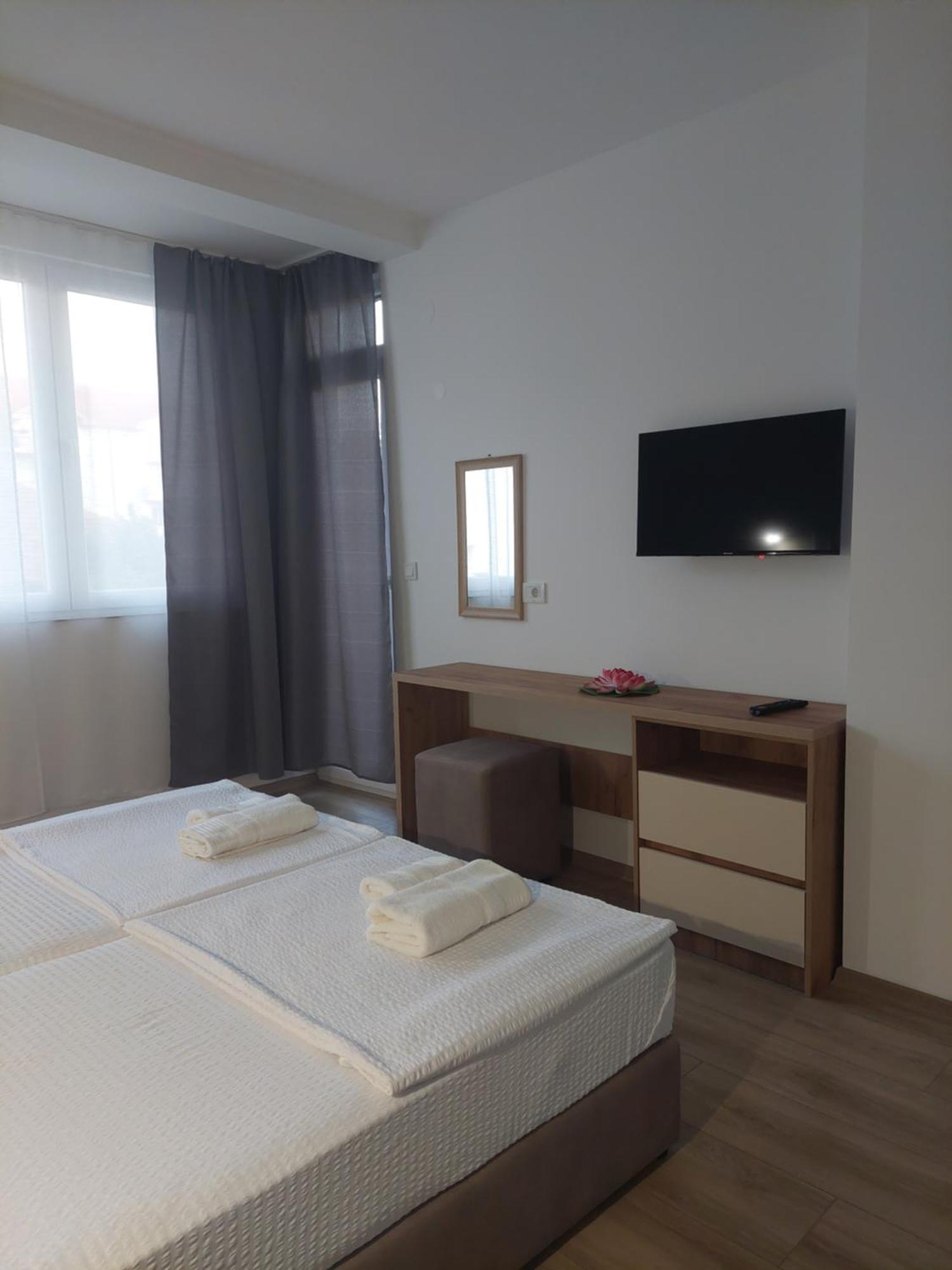 Lotos Apartments ストルガ エクステリア 写真